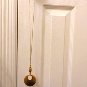 The Limited Long Necklace